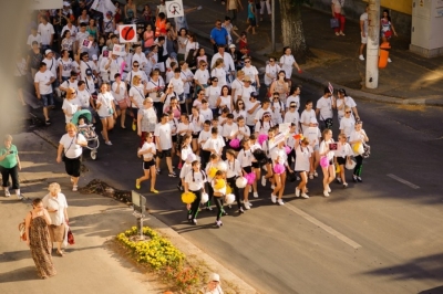 Summer Parade 2019: Care alegorice şi platforme mobile pentru spectacole live, pe străzile Galaţiului