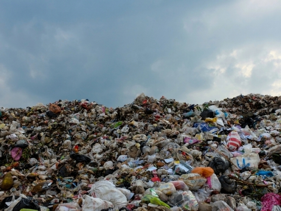 România trimisă în faţa Curţii de Justiţie a Uniunii Europene pentru nerespectarea hotărârii privind depozitarea deşeurilor