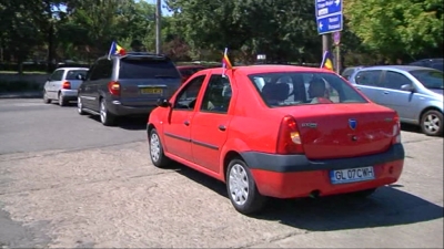 Gălăţenii au plecat în convoi spre mitingul Diasporei
