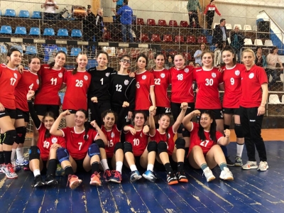 Junioarele 3 de la CSM Galaţi şi-au luat revanşa cu Handbal Art. Junioarele 1 de la cele două echipe gălăţene au ratat turneul final