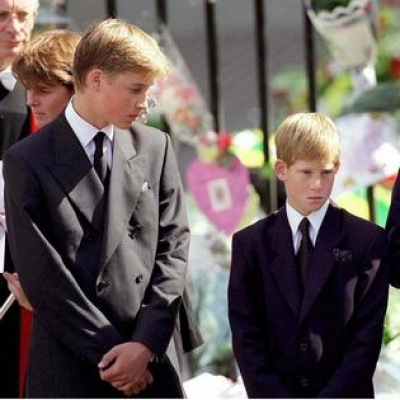 Prinţul Harry a dezvăluit că a fost traumatizat de funeraliile mamei sale, prinţesa Diana