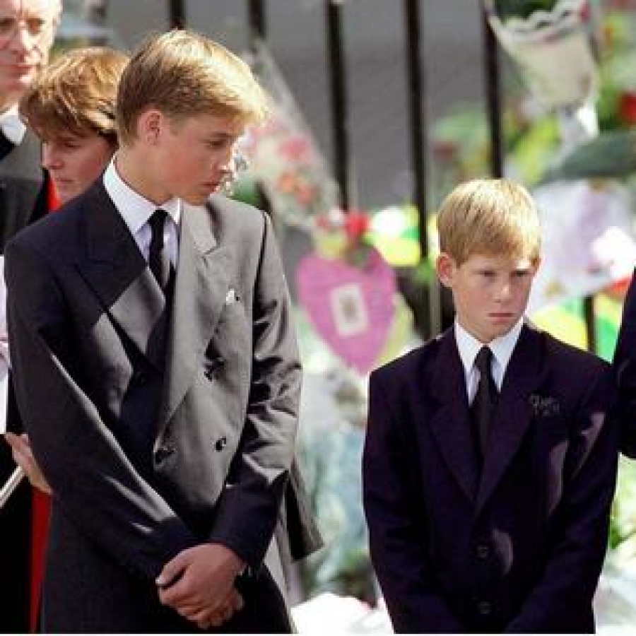 Prinţul Harry a dezvăluit că a fost traumatizat de funeraliile mamei sale, prinţesa Diana