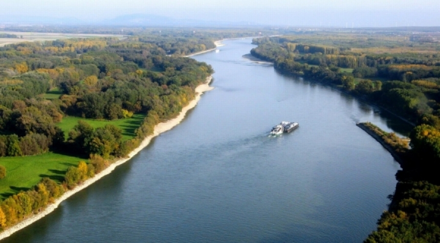 Traficul de mărfuri prin porturile Galaţi, Brăila şi Tulcea a scăzut