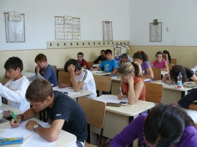 Evaluare Naţională 2016: Emoţii mai mari pentru părinţi decât pentru elevi