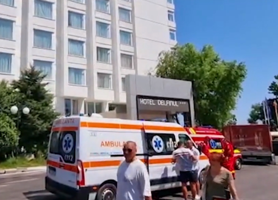 O fetiţă de 2 ani din Galaţi a căzut de la etajul unui hotel din Eforie Nord