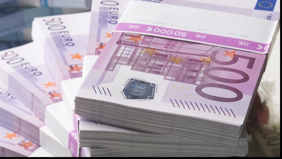 Investiţiile public-private rămân principala speranţă pentru creşterea economică din UE