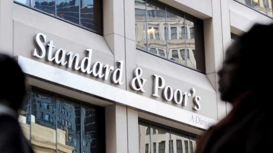 Agenţia de rating Standard & Poor's: România şi Columbia ar putea intra în categoria de rating "junk"