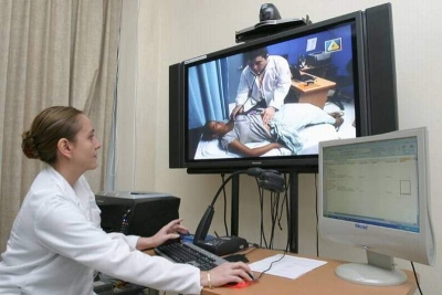 Reprezentanţii Ministerului Sănătăţii, veniţi în proiectul „Telemedicina”