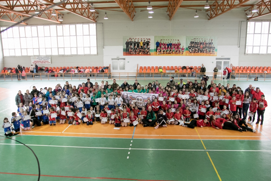Cupa Unirii Principatelor a adunat la start peste 150 de copii