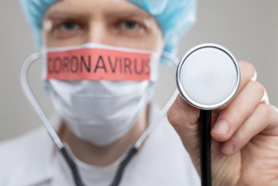 OMS: Rata de infectare cu noul coronavirus în rândul personalului medical este în scădere