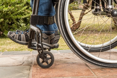 Persoanele cu dizabilităţi pot depune cereri pentru eliberarea cardului european pentru dizabilitate