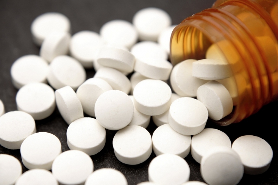 Beneficiile administrării unei doze mici de aspirină zilnic de către vârstnicii sănătoşi sunt limitate