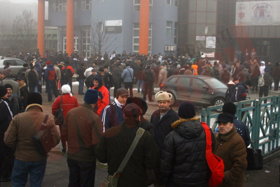 Lupta pentru salarii continuă la Combinat