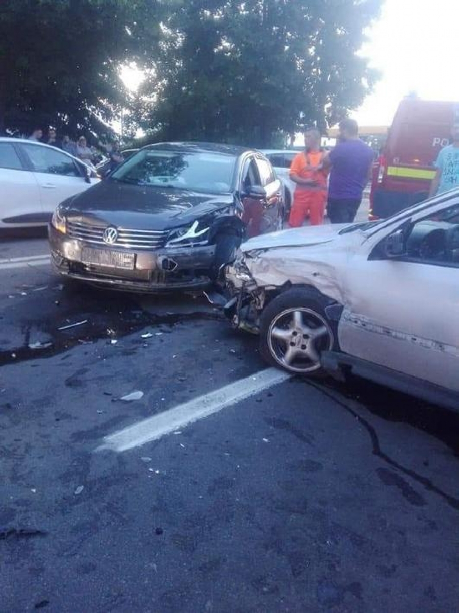 Internetul acuză, IPJ Galaţi anchetează: Poliţist, bănuit de producerea unui accident