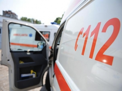Neatenţia la volan l-a băgat în spital