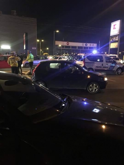 Mama şi fiica acesteia de doi ani accidentate pe trecerea de pietoni