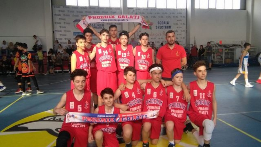 Phoenix LPS 1 are şanse mari să ajungă la turneul final, Phoenix LPS 2 învaţă din înfrângeri