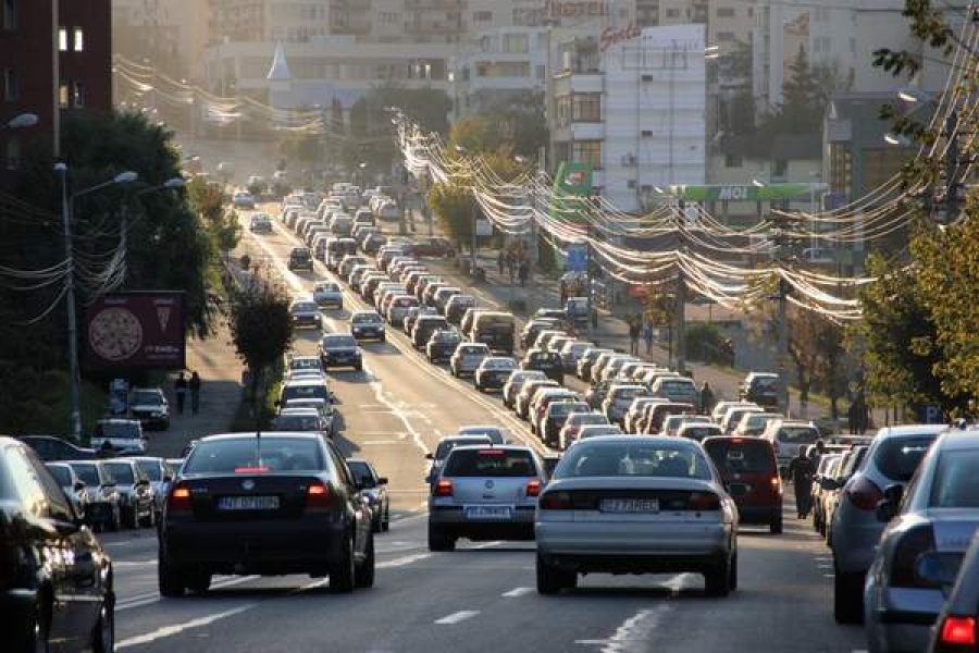 Înmatriculările noi de autovehicule au crescut, în aprilie, cu 0,43%