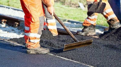 Se asfaltează strada Siderurgiştilor! Restricţii de trafic până pe 23 august