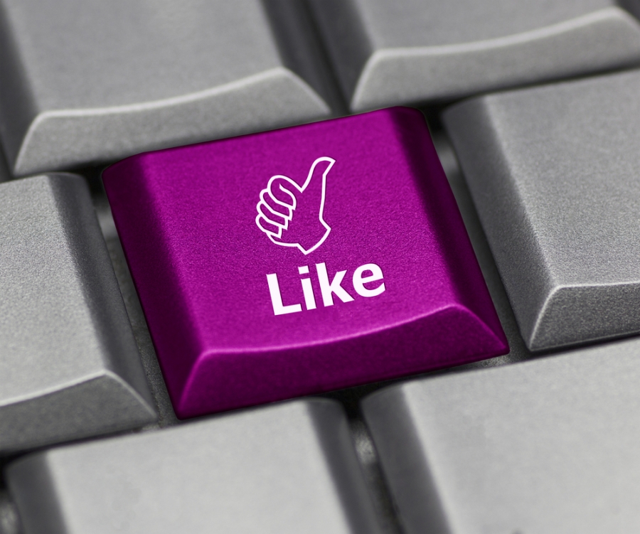 ''Like-urile'' primite pe Facebook nu ne fac să ne simţim mai bine