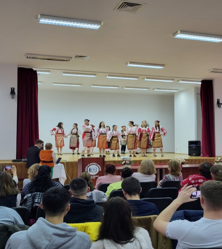 Vocaţia voluntariatului la Colegiul de Industrie Alimentară „Elena Doamna” din Galaţi (FOTO)