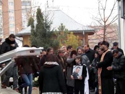 Marinarul omorât în Libia, condus pe ultimul drum