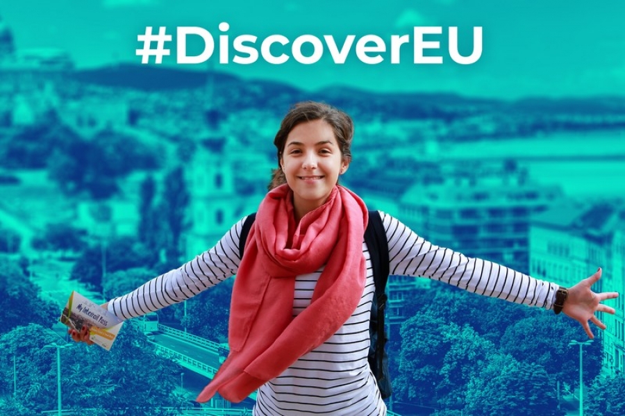Peste 500 de tineri români au fost acceptaţi în a doua rundă #DiscoverEU