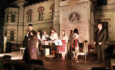 A doua ediţie a Festivalului Internaţional de Muzică Veche Tradiţională