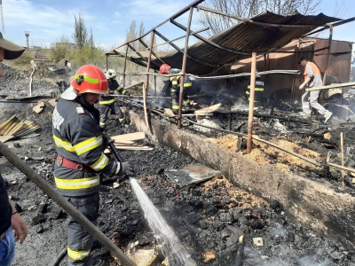 Incendiu devastator de la deșeuri în municipiul Galați