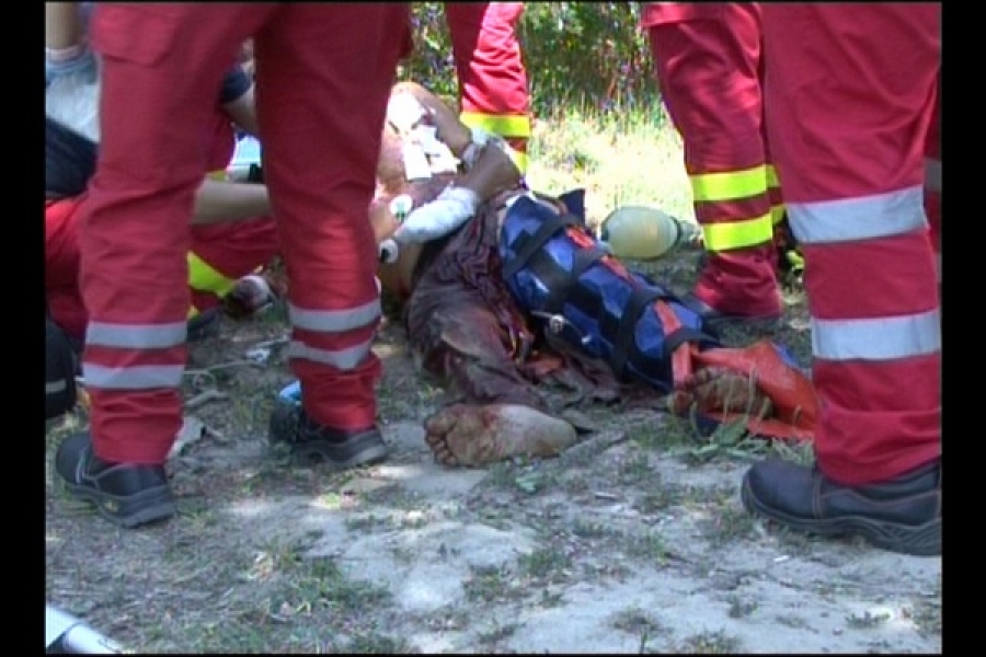 Un pescar a rămas fără mână după explozia unui cartuş