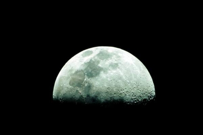 Misterul feţei nevăzute a Lunii a fost dezlegat