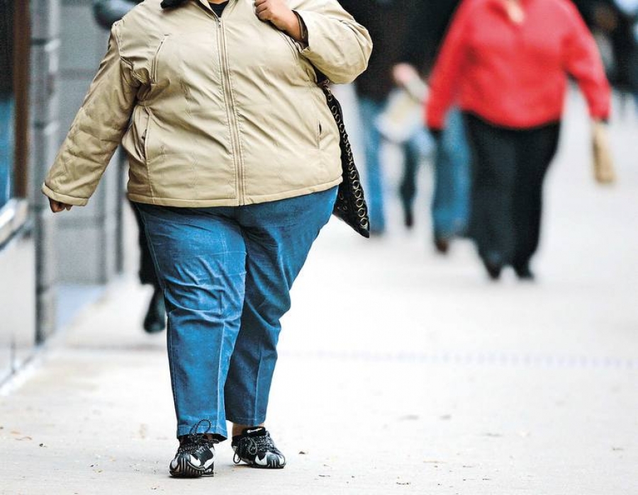 Creşterea severă a greutăţii corporale la vârste înaintate, asociată cu apariţia demenţei
