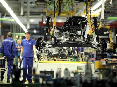 Producţia naţională de autoturisme a scăzut cu 3,96% în 2021