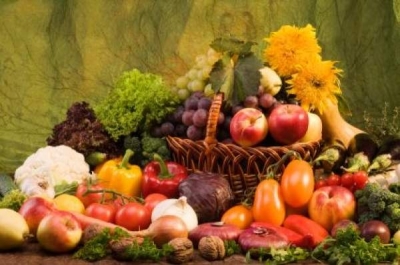Niciun mare retailer nu vinde fructe şi legume ecologice româneşti