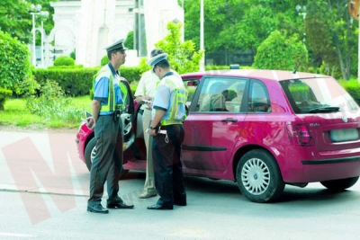 Poliţiştii locali din Tecuci, obligaţi să restituie indemnizaţia de hrană