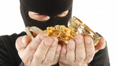 Case sparte în Galați! Hoții au furat ceasuri şi bijuterii în valoare de 28.000 de lei