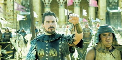Actorul Christian Bale nu s-a simţit prea confortabil în pielea personajului Moise