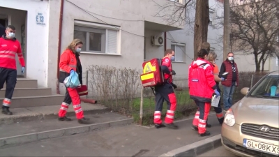 S-a înjunghiat în inimă pentru că soţia nu l-a primit în casă