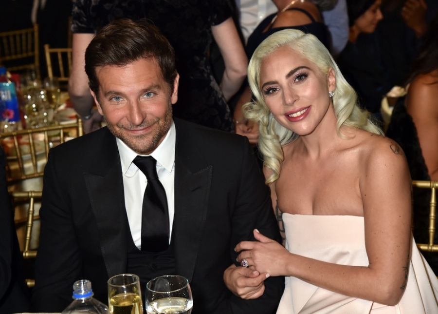 Lady Gaga reacţionează la zvonurile privind o relaţie cu Bradley Cooper