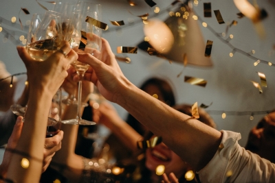 Au vrut Revelion la restaurant, dar au început anul cu amenzi