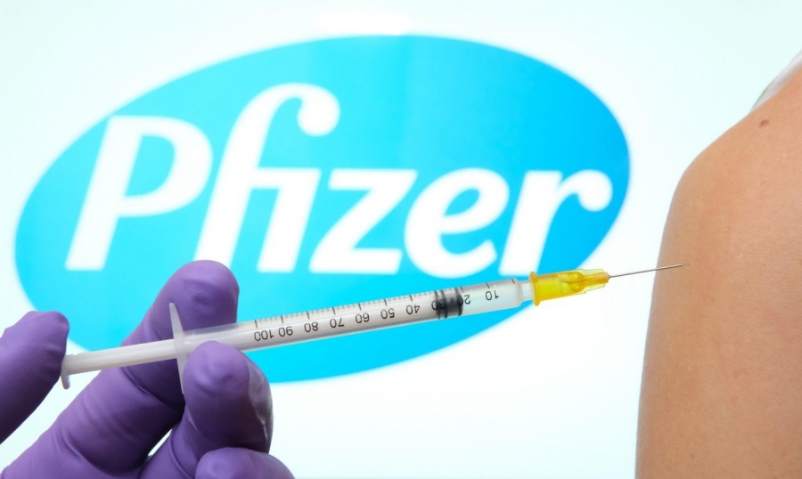 Centrele de vaccinare cu AstraZeneca vor avea alocat vaccin Pfizer