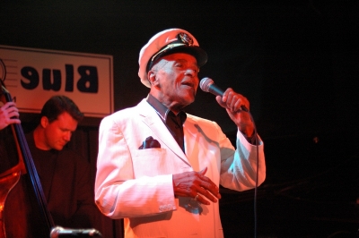 A murit Jon Hendricks, unul dintre pionierii jazzului vocal