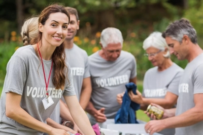 Angajaţii români spun că acţiunile de voluntariat sunt necesare, 41% dintre ei fac voluntariat sau donează