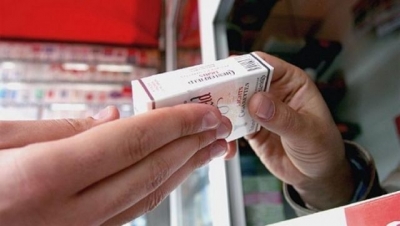 Aproape 1.000 de ţigarete, confiscate într-o singură zi