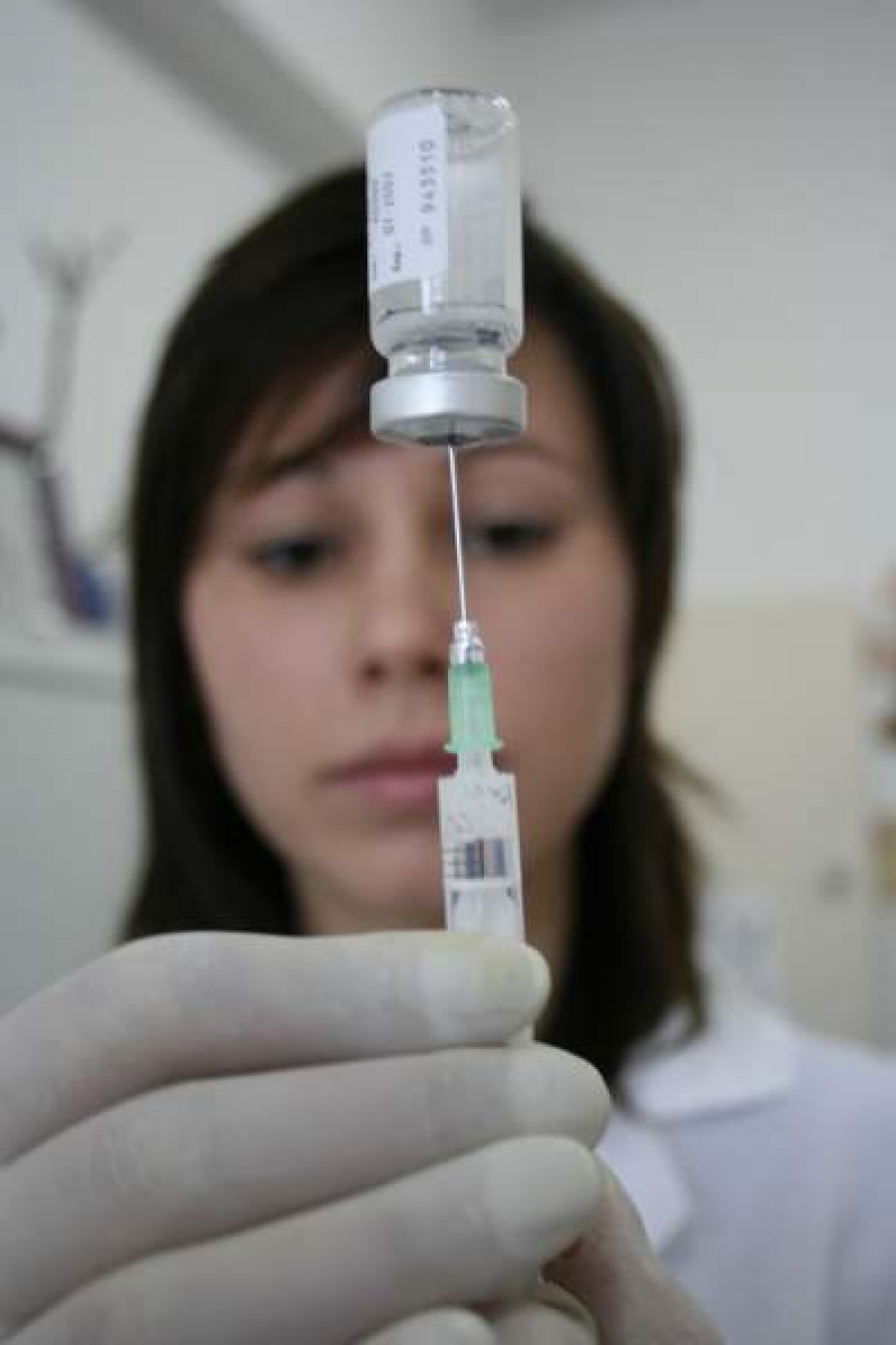 Vaccinarea anti-HPV e tot gratuită, dar nu obligatorie