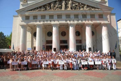 ”Ca la Noi la Covurlui”, tradiţie populară autentică promovată în rândul tinerilor