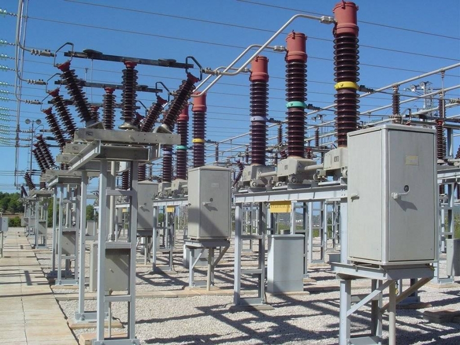 Preţul mediu al energiei electrice va scădea cu circa 1,9% la clienţii casnici