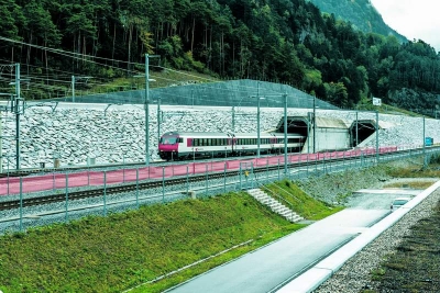 Gotthard Base, cel mai mare tunel feroviar din lume, a fost inaugurat în Alpii Elveţieni