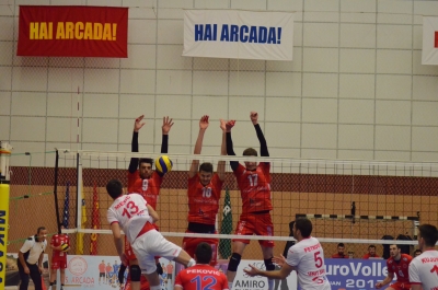 Arcada a părăsit CEV Cup şi se concentrează pe campionat şi Cupa României