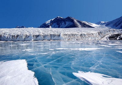 Calota glaciară din estul Antarcticii este mai vulnerabilă decât se credea (studiu)